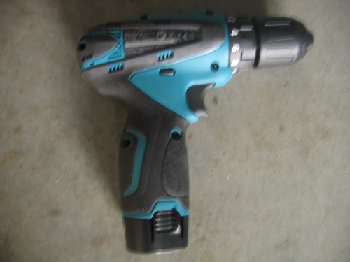 makita DF330DWE